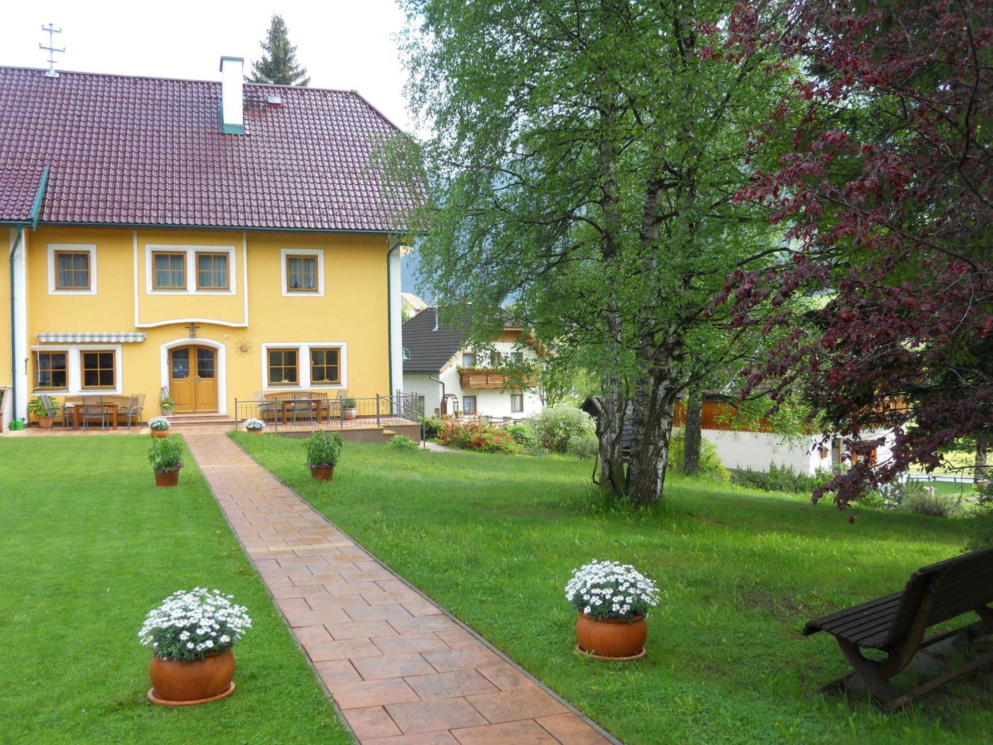 Gaestehaus Macheiner Lessach Oberdorf エクステリア 写真